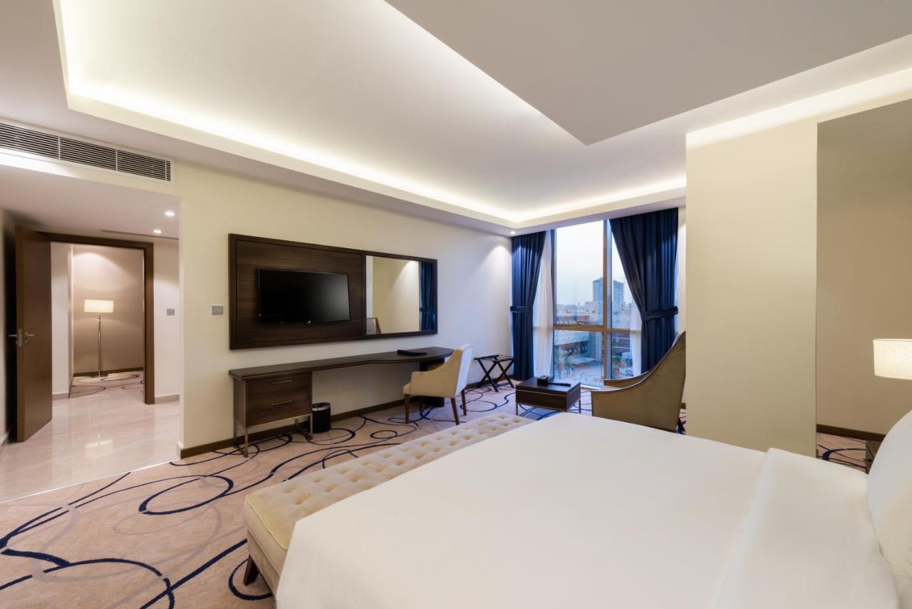Warwick Riyadh Al Wezarat Exterior foto
